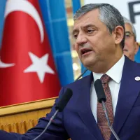Özgür Özel kimdir? Hayatı, eğitimi ve siyasi kariyeri