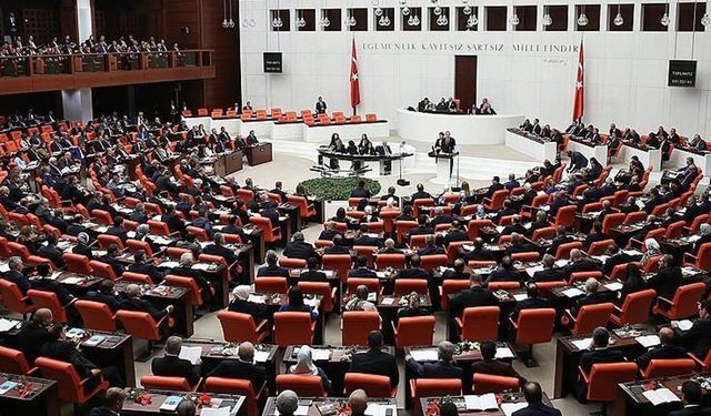 TBMM’de Hangi Partinin Kaç Milletvekili Var? İşte Güncel Sandalye Dağılımı